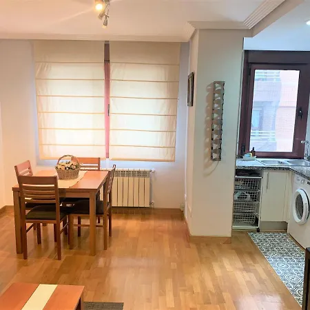 Apartamento La Losa * Oviédo